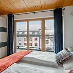 Penthouse 1 By Interhome アパート