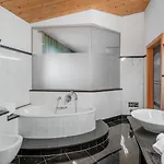 Penthouse 1 By Interhome アパート シュラートミンク