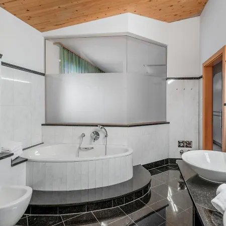 Penthouse 1 By Interhome Apartament Schladming